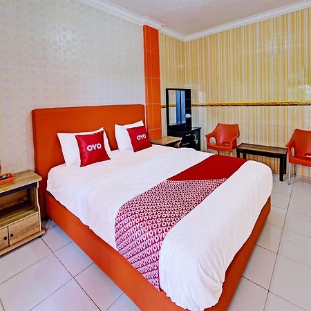 Collection O 91489 Hotel Tanjung Permata Cilacap Kültér fotó