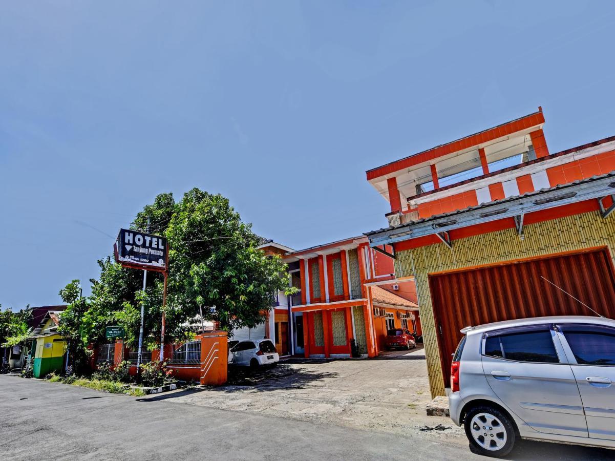 Collection O 91489 Hotel Tanjung Permata Cilacap Kültér fotó