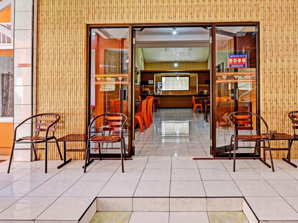 Collection O 91489 Hotel Tanjung Permata Cilacap Kültér fotó